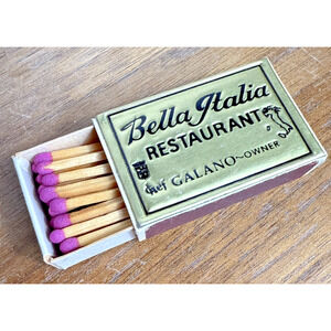 Bella Italia Restaurant Danbury CT Matchbook Unstruck Foiled Chef Galano Italian
